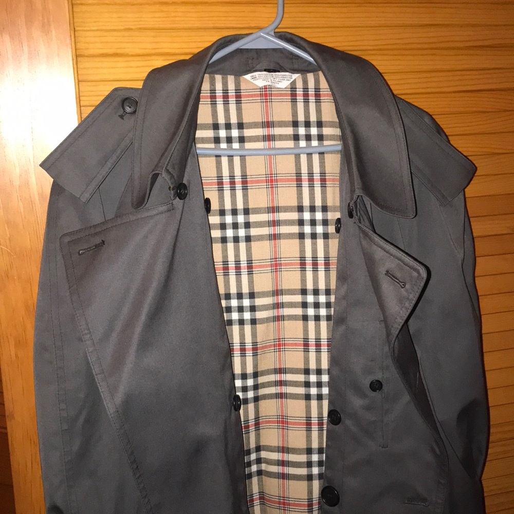 Burberry trench coat size 46 ex long